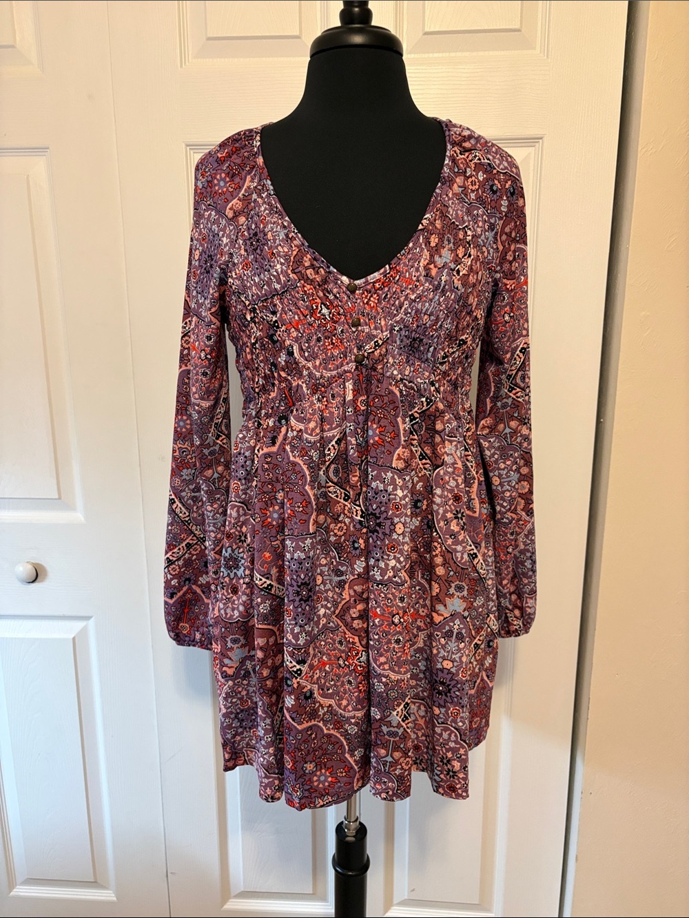 NWT Melloday Boho Paisley Mini Dress Plum Patch Smocked V-Neck - Medium.